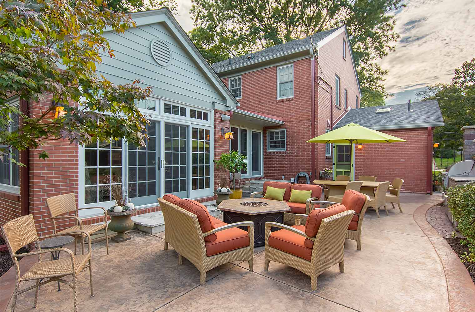 addition and back patio of 1935 Federal style Des Moines home by Silent Rivers